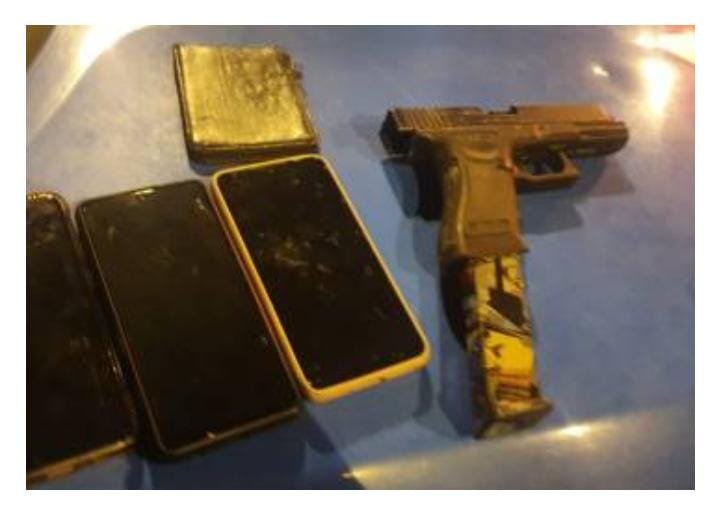 Armamento pego por Policiais do 7°BPM com assaltantes na Amaral Peixoto.