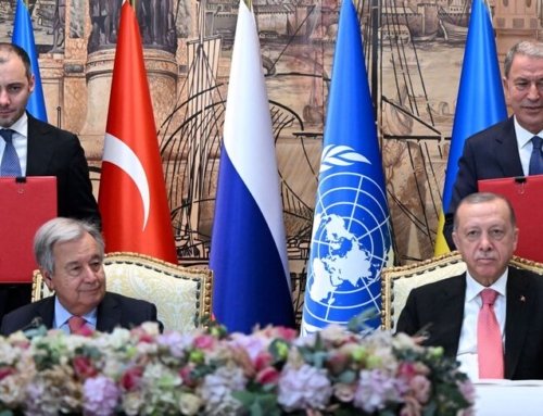 Rússia e Ucrânia consolidam acordo para liberação de portos afim de retomar exportações.