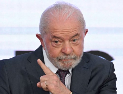 Lula afirma que governo não consegue dar aumento de 3% para o salário mínimo