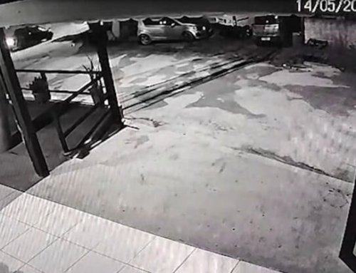 Câmeras de segurança registram momento em que o motorista passa com carro duas vezes por cima da vítima em Niterói; Vídeo.