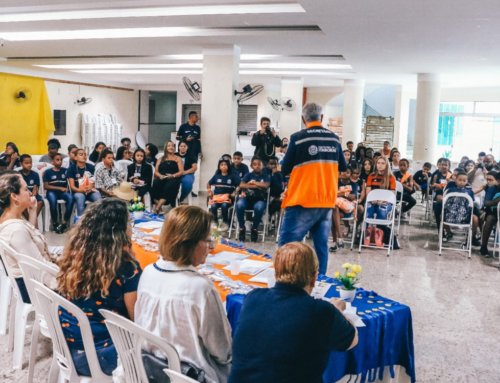 Itaboraí celebra formatura de alunos em projetos de educação sanitária.