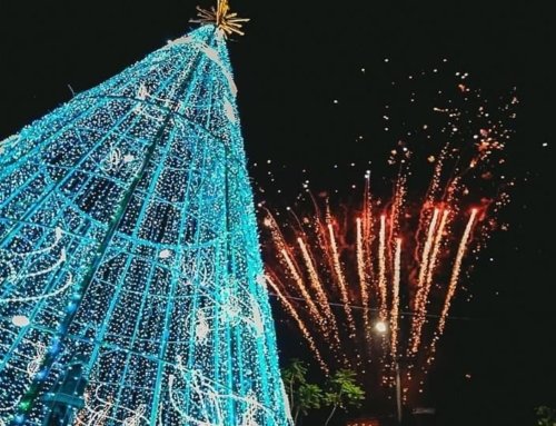 Natal Ita Luz 2024 tem início com desfile, luzes e emoção no Centro de Itaboraí.