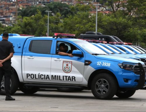 Operação policial suspende circulação de ônibus e coleta de lixo no bairro Esperança, em Itaboraí