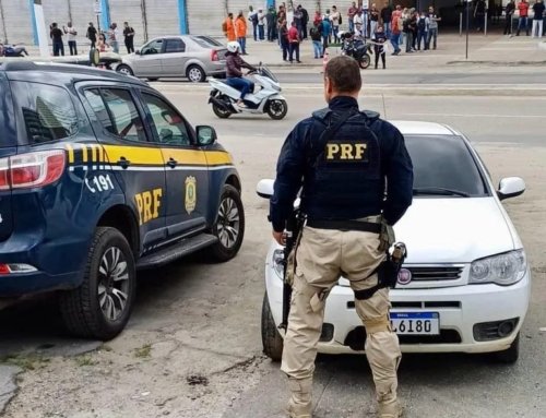 Homem é detido com carro furtado na BR-101 em Itaboraí.