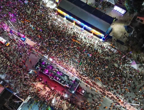 Ita Folia 2026 encerra edição histórica com multidão na Avenida 22 de Maio