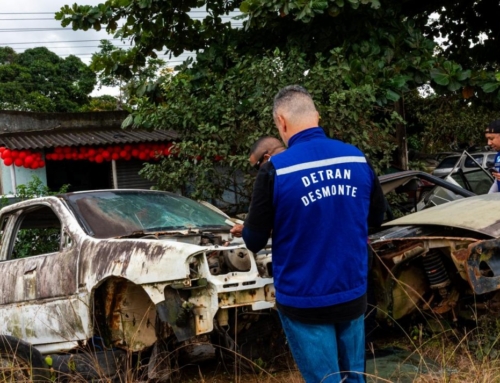 Detran interdita ferros-velhos irregulares em Itaboraí e encontra motor furtado
