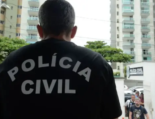 Bebê de cinco meses é socorrida após ser arremessada pelo pai contra calçada em Duque de Caxias